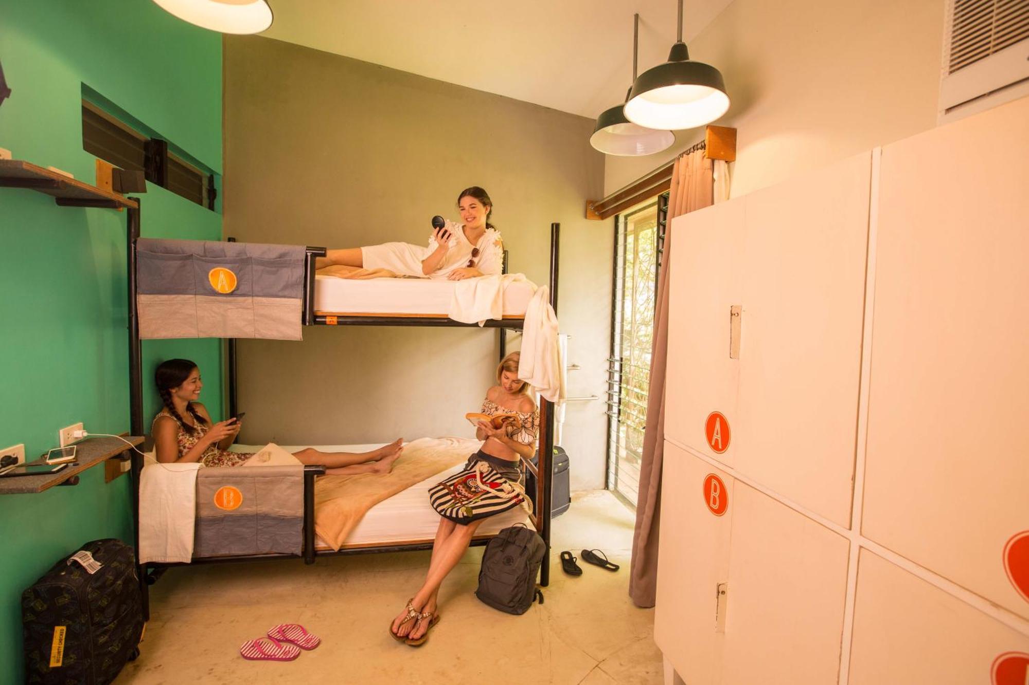Spin Designer Hostel - Ел Нидо Екстериор снимка